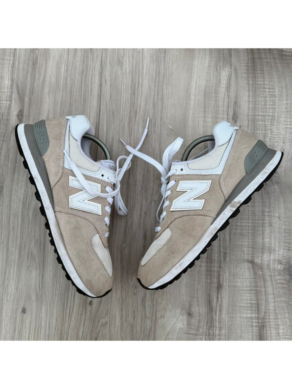 New Balance 574 Classic Sneakers Beige White Men’s Size 9.5